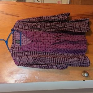 Women's size 2XL shirt